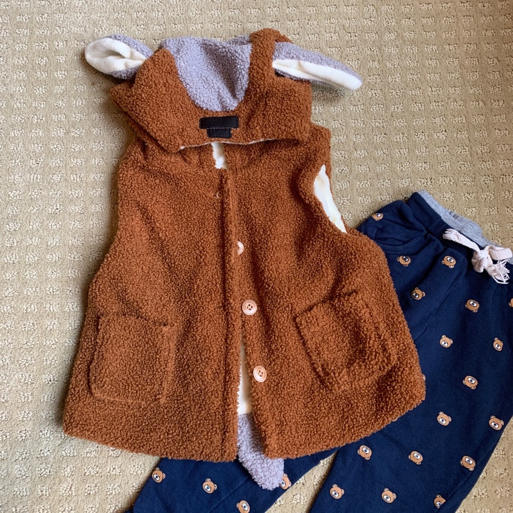 ⭐️ Adorable Deer Vest ⭐️